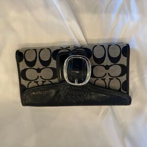 Coach Elegant Black and Gray Women's Clutch